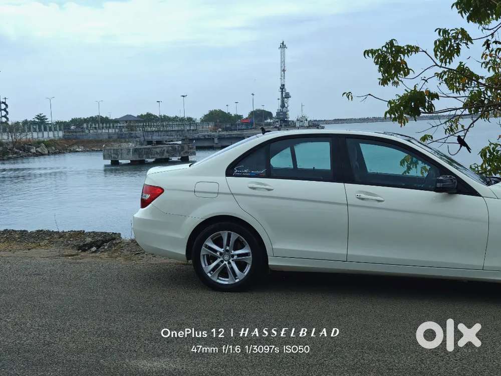 Benz C Class C200 - Original Kerala - 2011 - Petrol Automatic - Rwd