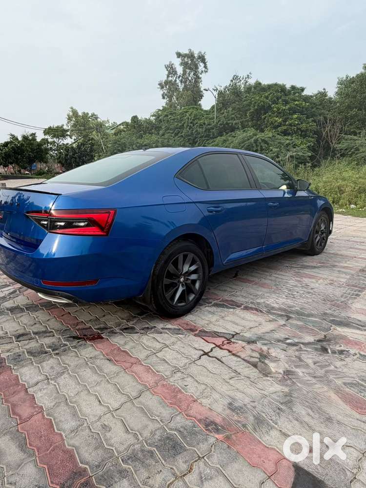Skoda Superb 2.0 Sportline Tsi At, 2021, Petrol