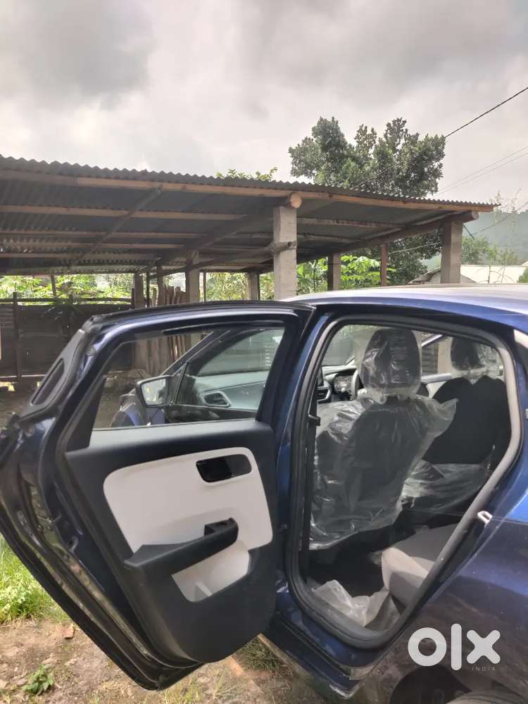 Tata Altroz 1.2 Xma Plus 2024