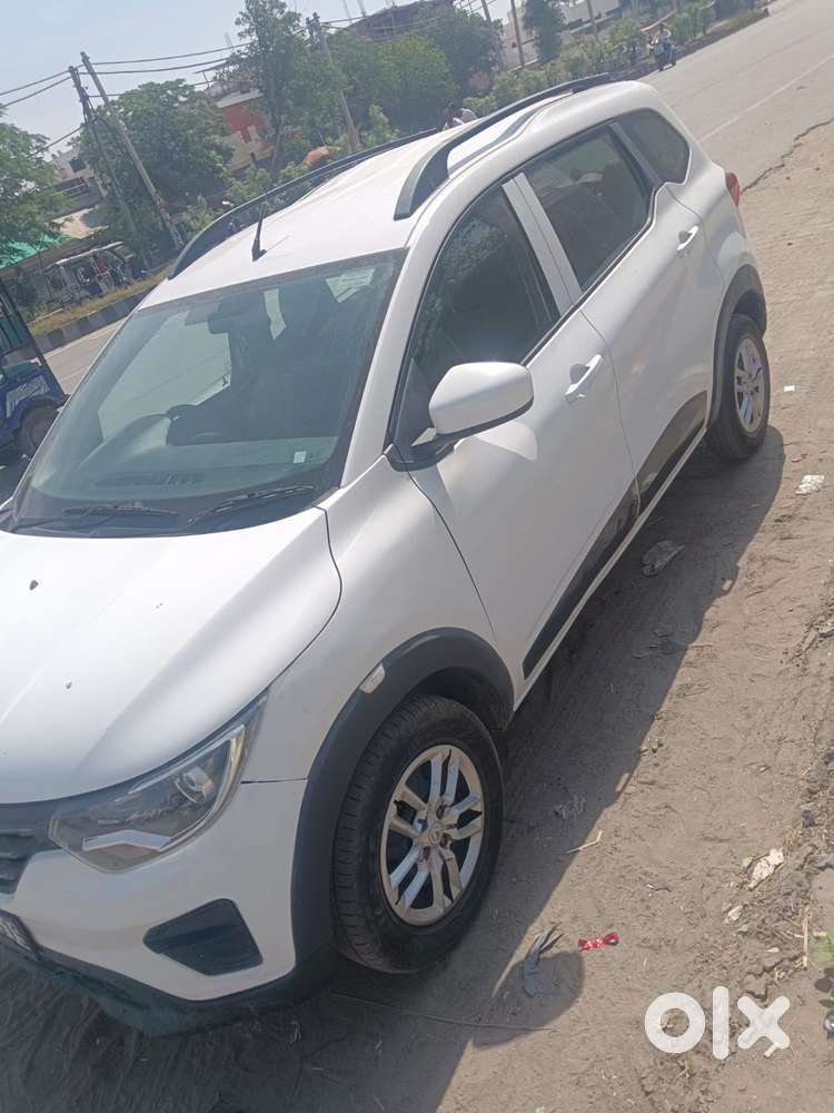 Renault Triber Rxl, 2020, Petrol