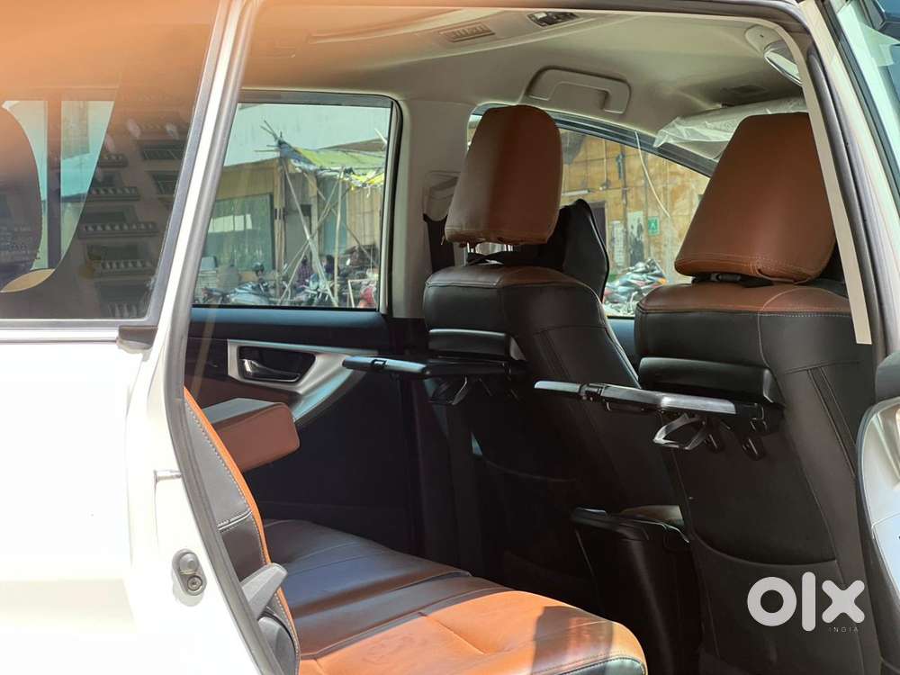 Toyota Innova Crysta 2.4 V, 2024, Diesel