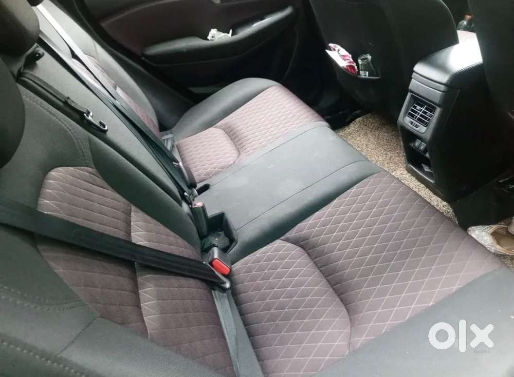 Maruti Suzuki Grand Vitara 1.5 Zeta Smart Hybrid At, 2023, Petrol