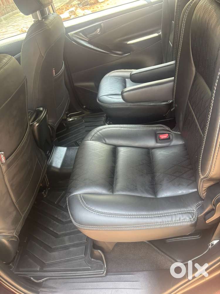 Toyota Innova Crysta 2.8 Gx At, 2022, Diesel