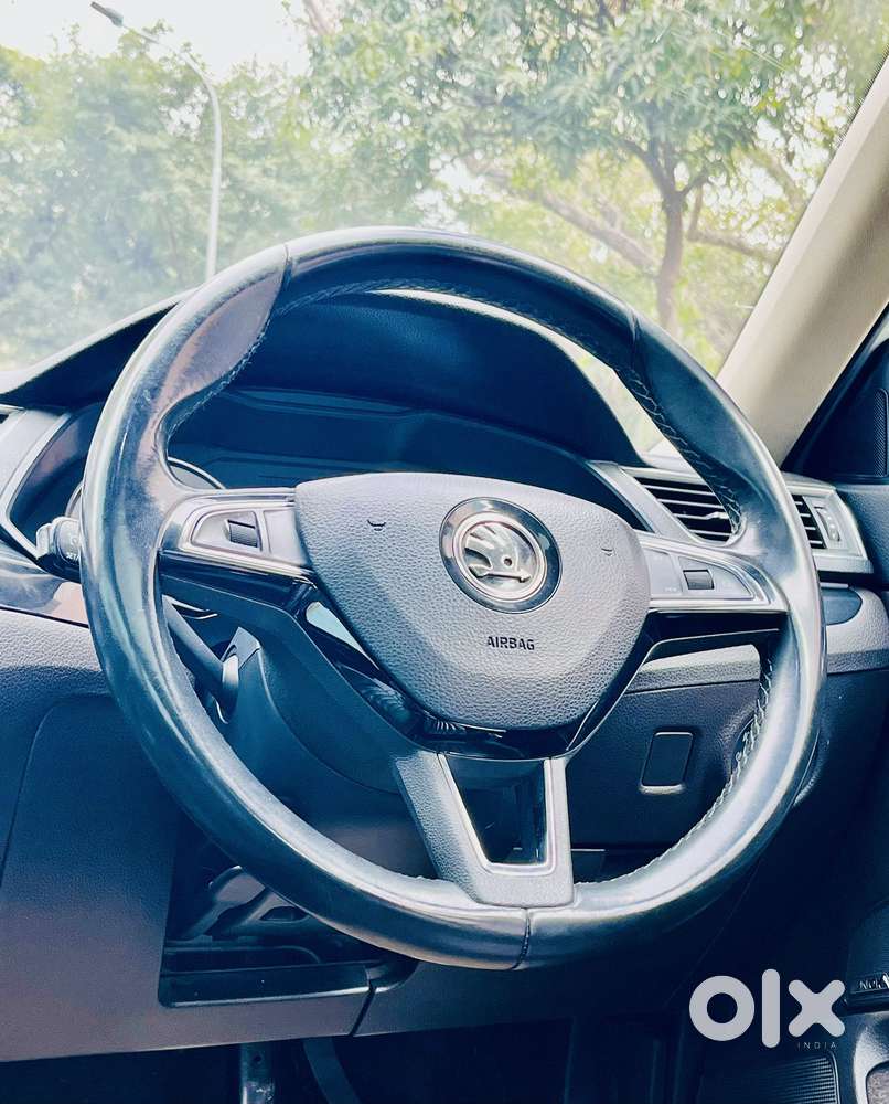 Skoda Superb L&k 2.0 Tdi At, 2019, Diesel