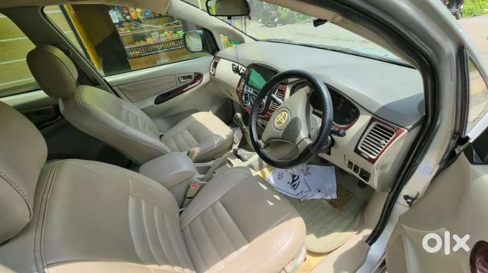 Toyota Innova Diesel 2011 260000 Km