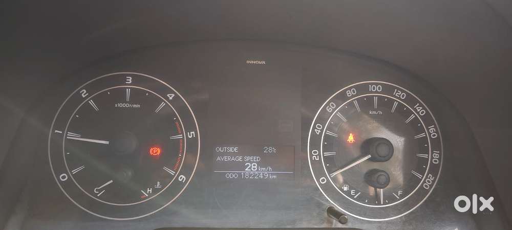 Toyota Innova Crysta G 8 Str, 2017, Diesel