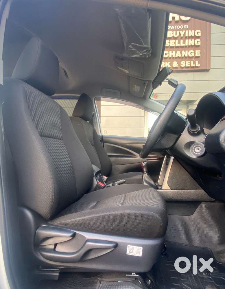 Toyota Innova Crysta 2.4 G Mt, 2024, Diesel
