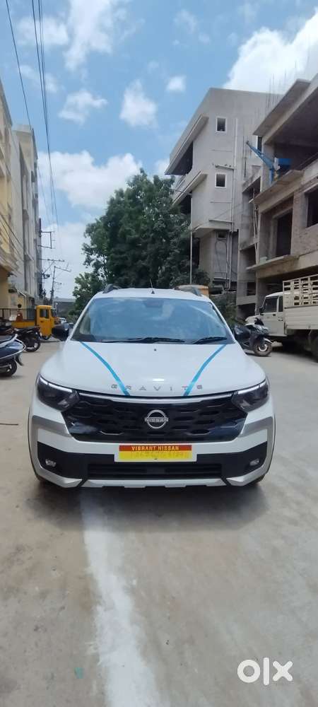 Nissan Gravite, 2026, Petrol