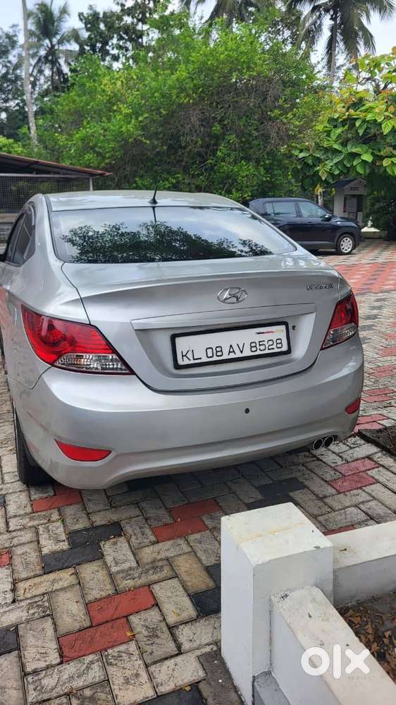Hyundai Verna Fluidic 2011 (full Showroom Serviced)
