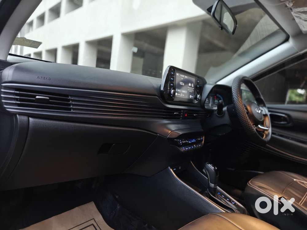 Hyundai I20 Sportz 1.2 Ivt Dual Tone, 2023, Petrol