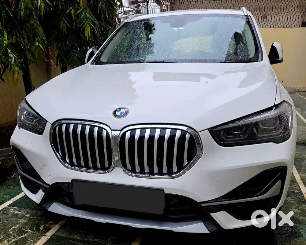 White Bmw X1 Sdrive20d Xline