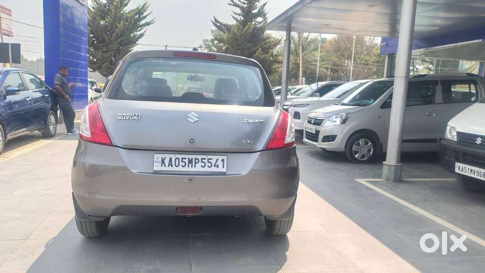 Maruti Suzuki Swift Vxi 1.2 Abs Bs-iv, 2014, Petrol
