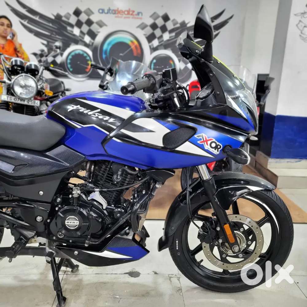 Blue 2021 Bajaj Pulsar 220 Pulsar 220f 220 F 2021 2021 Pulsar 220f Top