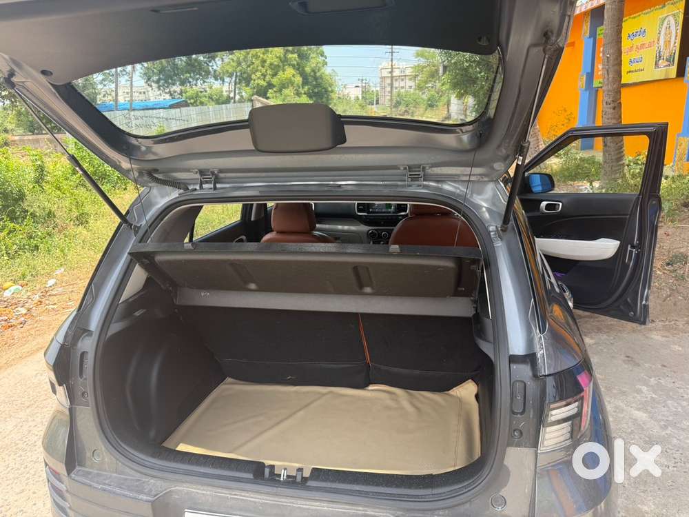 Hyundai Venue Petrol 2024