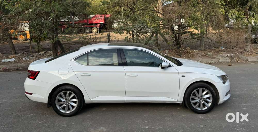 Skoda Superb Lk 1.8 Tsi At, 2017, Petrol
