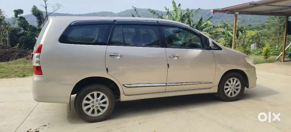 Toyota Innova 2013 Diesel 96000 Km Driven