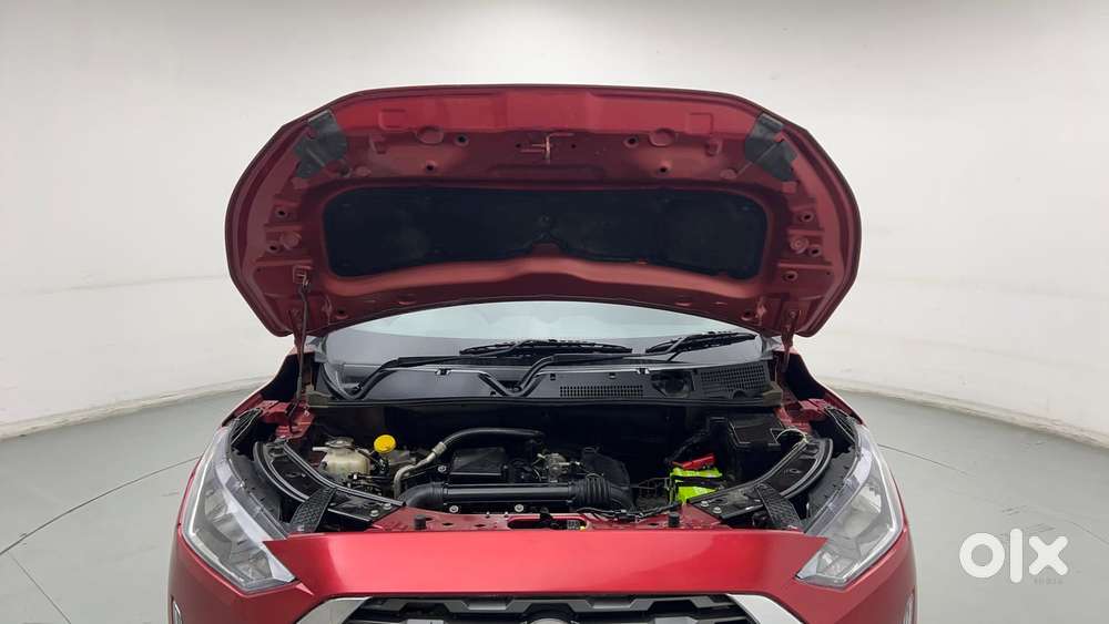 Nissan Magnite 1.0 Xv Dual Tone, 2023, Petrol