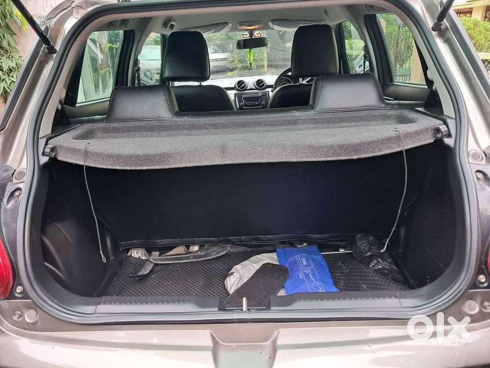Maruti Suzuki Swift Vxi Optional, 2020, Petrol