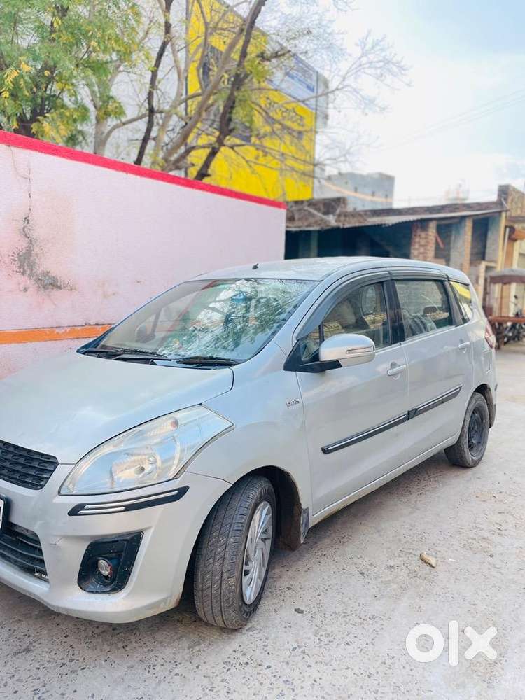 Maruti Suzuki Ertiga 2015 Diesel 90701 Km Driven