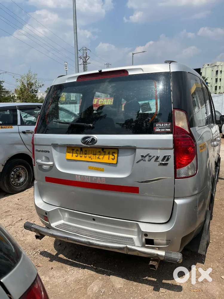 Mahindr Xylo Top Model Diesel 2019 Very Good Condition All Paper Clear