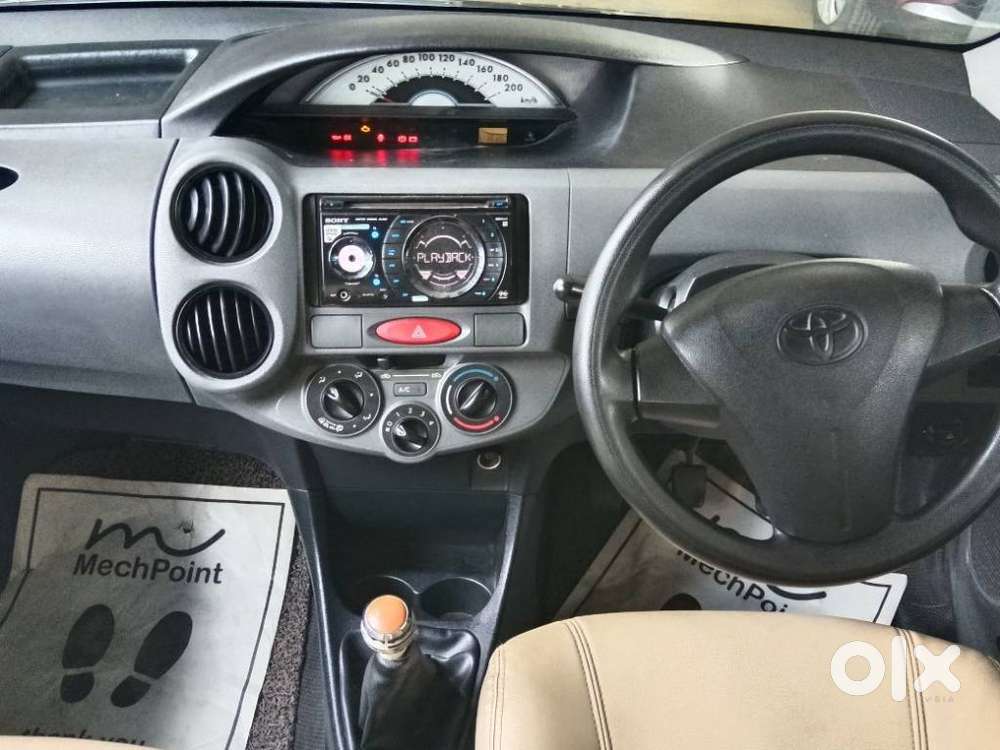 Toyota Etios Liva G, 2012, Petrol