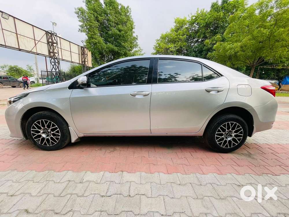 Toyota Corolla Altis J, 2015, Diesel