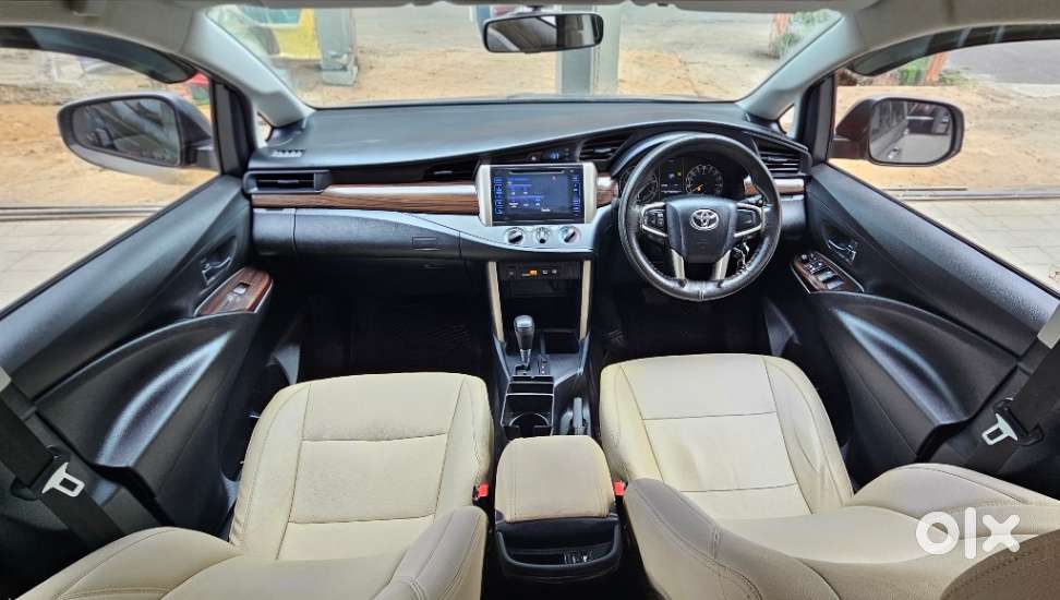 Toyota Innova Crysta 2.8 Gx At 8s, 2019, Diesel