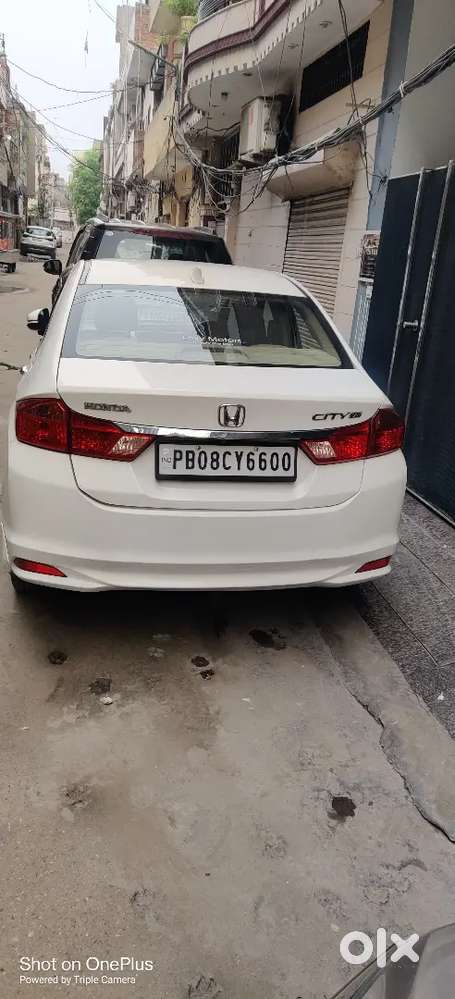 Honda City 2015 Diesel, Sunroof, 67000 Km Driven, V Well Maintained