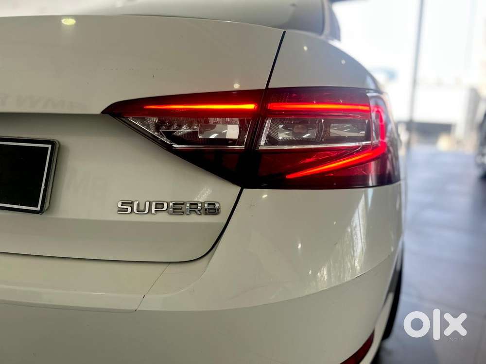 Skoda Superb Style 1.8 Tsi At, 2018, Petrol