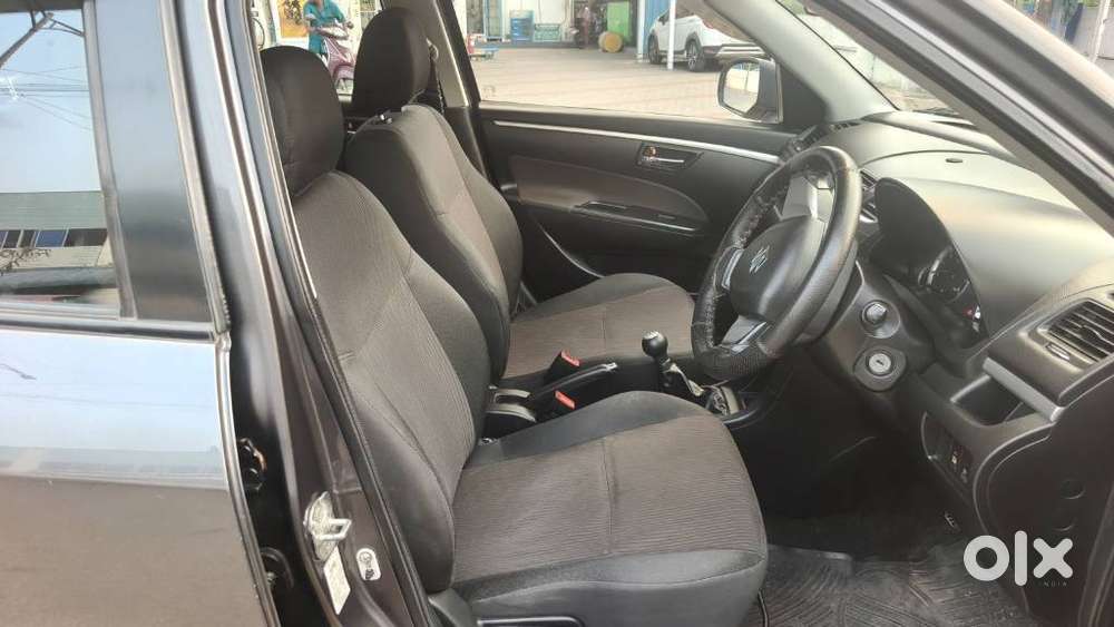 Maruti Suzuki Swift Vxi Abs Bsiv, 2015, Petrol