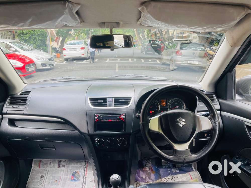 Maruti Suzuki Swift Vxi 1.2 Abs Bs-iv, 2012, Petrol