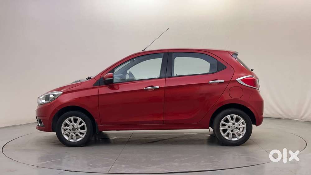 Tata Tiago Xza, 2017, Petrol