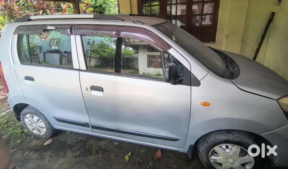 Maruti Suzuki Wagon R Lxi 2012
