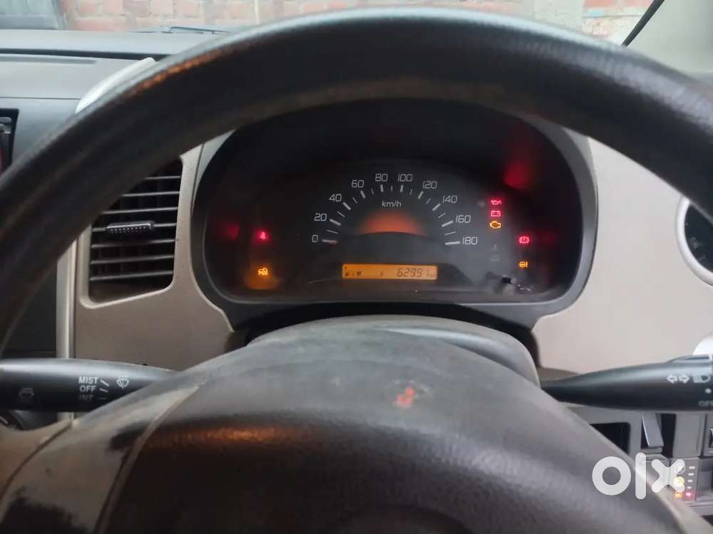 Maruti Suzuki Wagon R 1.0 Lxi 2013 Cng & Petrol
Company Fitted Cng