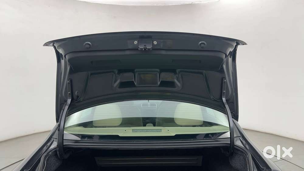 Volkswagen Vento 1.6 Highline, 2021, Petrol