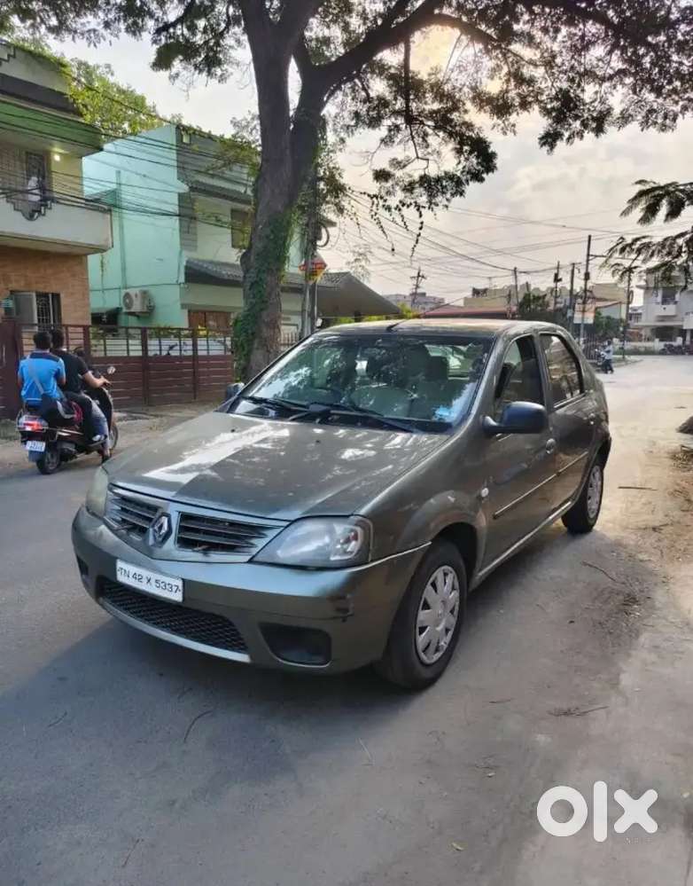 Mahindra Renault Logan 2010