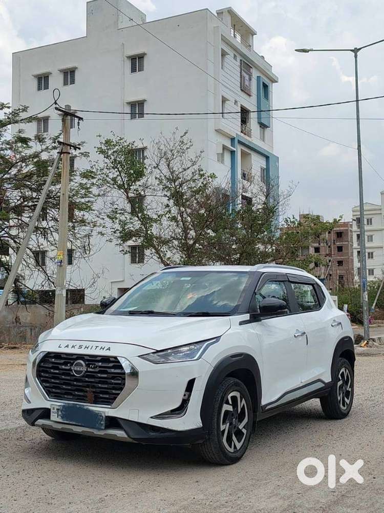 Nissan Magnite 1.0 Xv Executive Turbo Cvt, 2022, Petrol