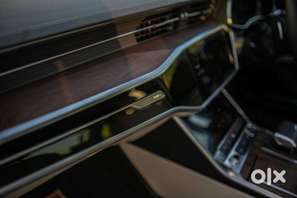 Audi A6 Technology 45 Tfsi W/o Matrix, 2026, Petrol