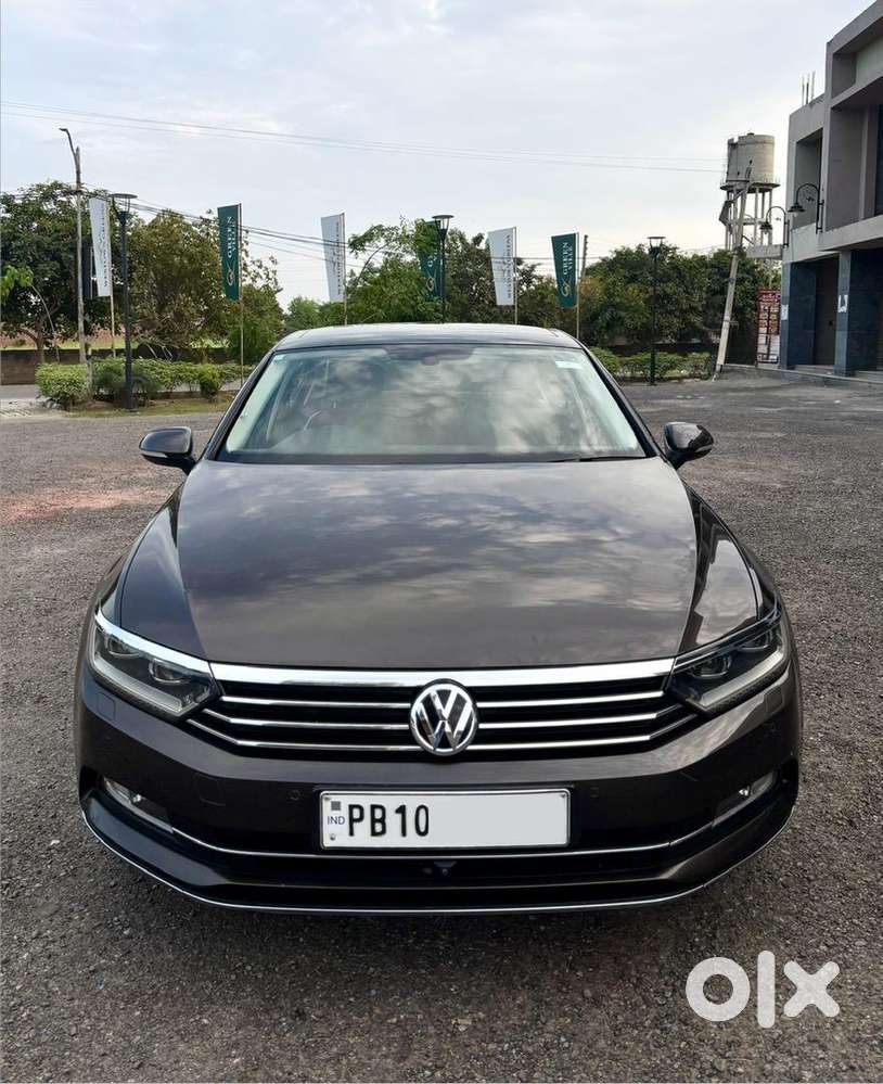 Volkswagen Pasad With Auto Park 2018/19 Only 62000km Driven