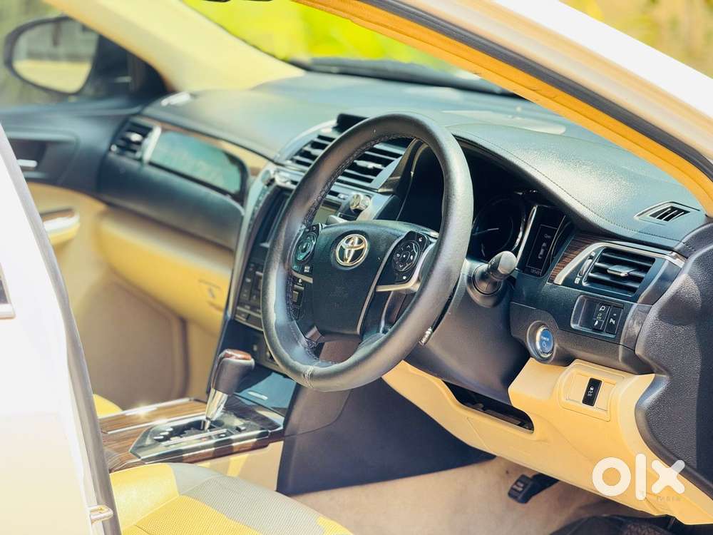 Toyota Camry Hybrid, 2015, Petrol