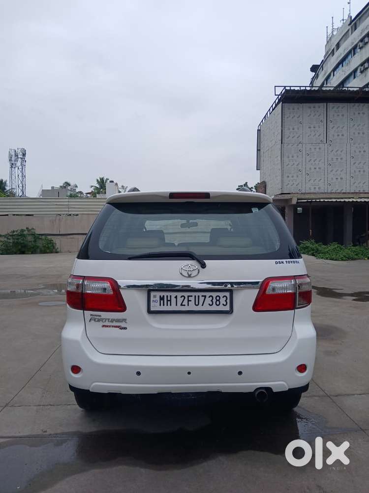 Toyota Fortuner 4x4 Manual Limited Edition, 2010, Diesel