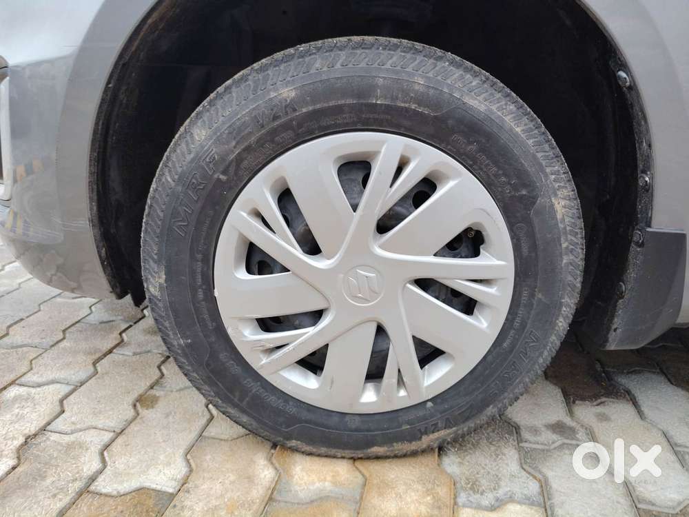 Maruti Suzuki Swift Vvt Vxi, 2015, Petrol