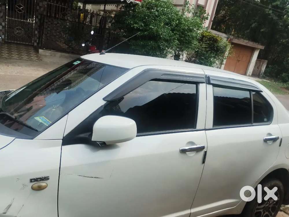 Maruti Suzuki Swift D'tour 2010