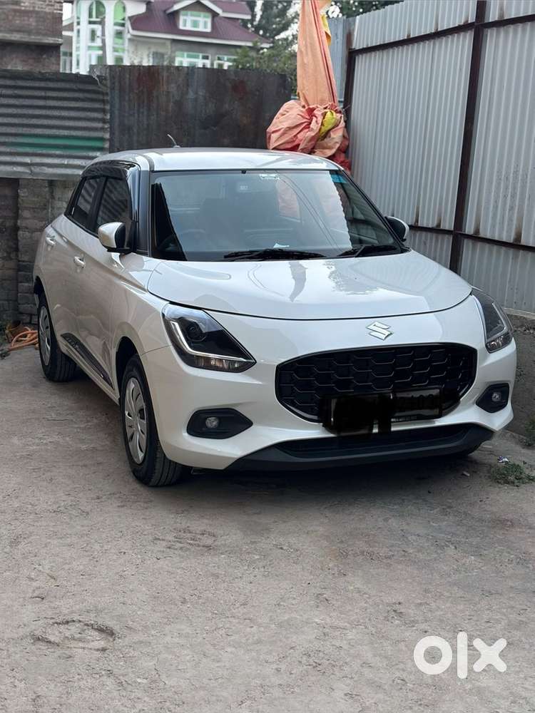 Maruti Suzuki Swift 2024 Petrol  5400 Km Driven