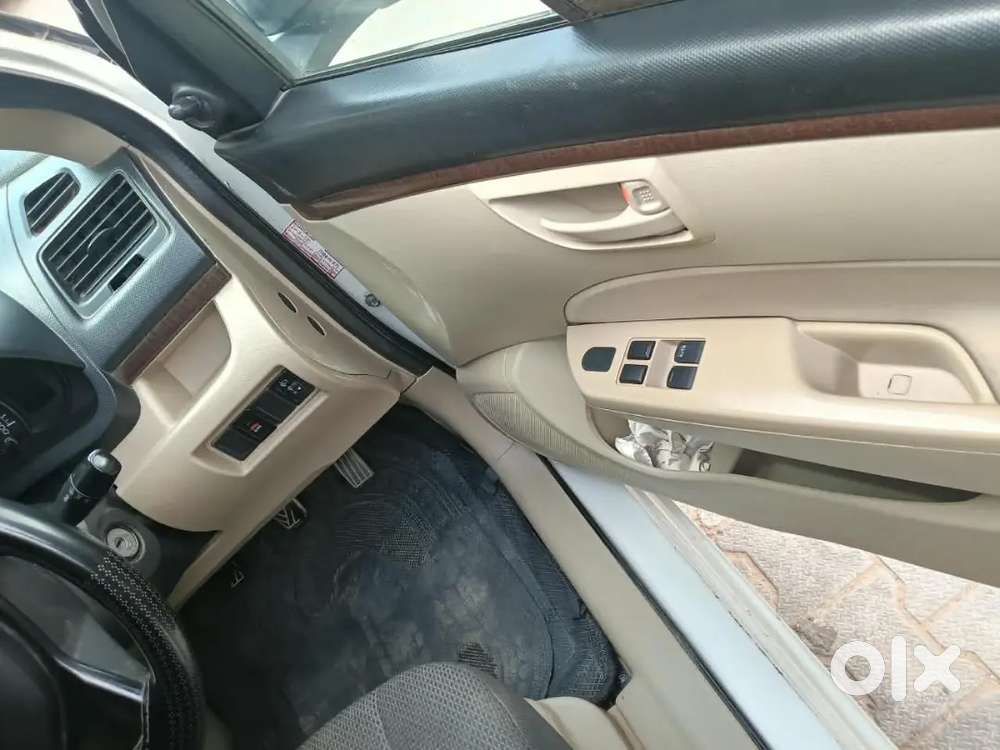 Maruti Suzuki Dzire Lxi 2017 Diesel
