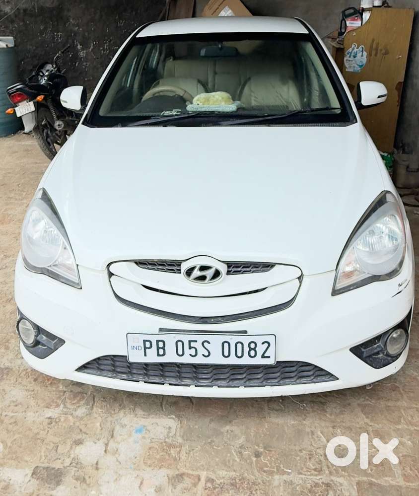 Hyundai Verna Fluidic 2011 Km Driven