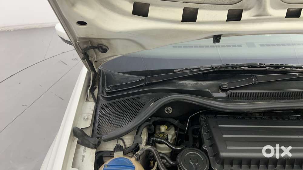 Volkswagen Vento 1.6 Highline, 2016, Petrol