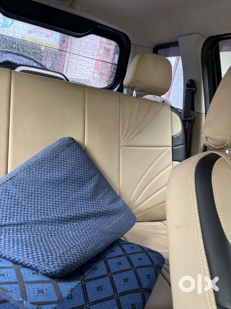 Mahindra Tuv 300 2017