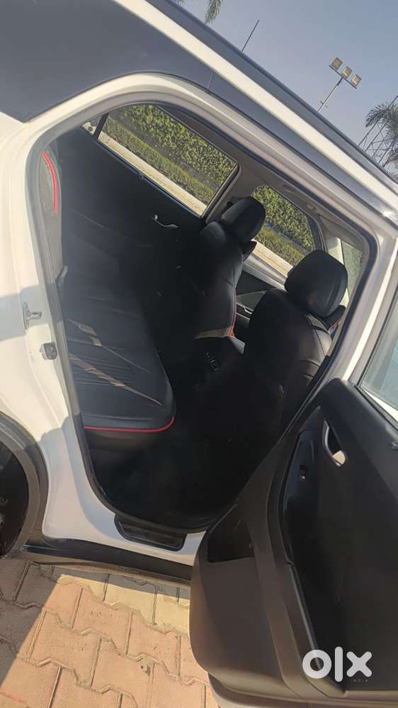 Hyundai Creta 1.5 S Plus Knight Diesel Dual Tone, 2023, Diesel