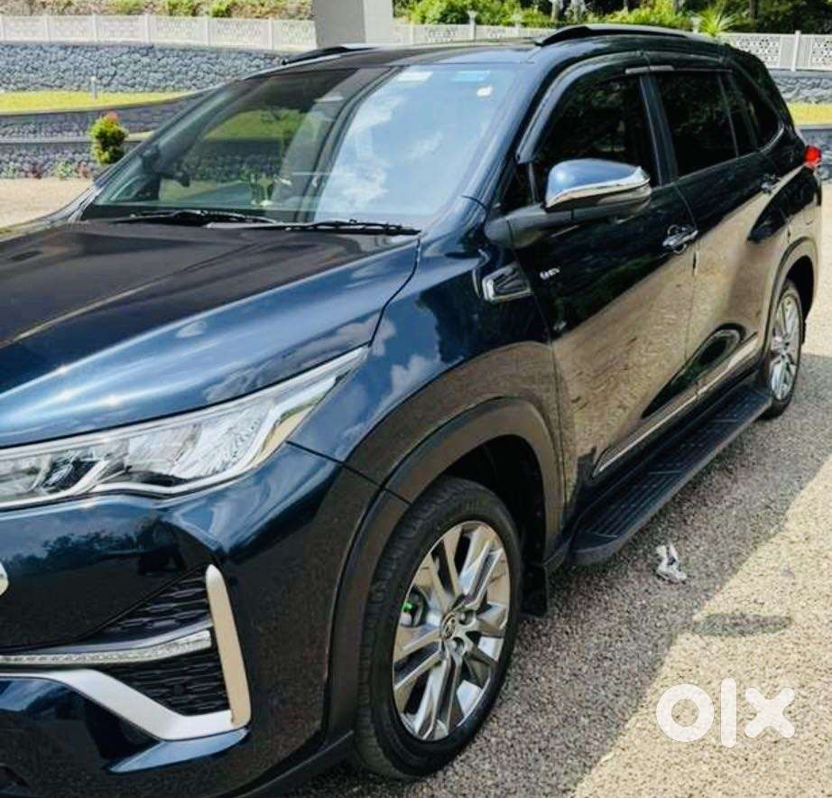 Toyota Innova Hycross 2.0 Zx (o) Hybrid 7 Str, 2026, Electric